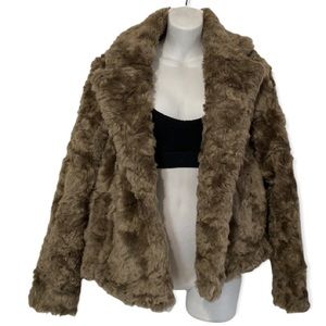 FOREVER 21 Faux Fur coat size:S/P